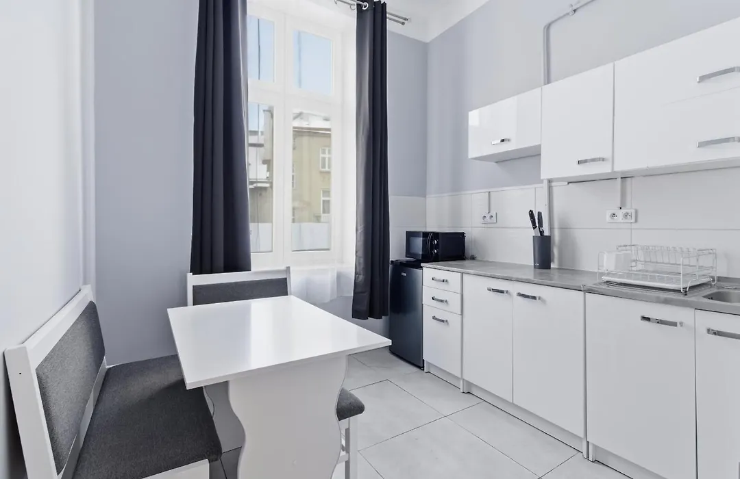 Queen Apartments-1