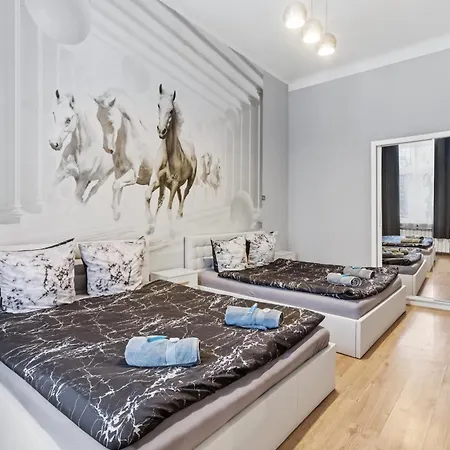 Queen Apartments-2